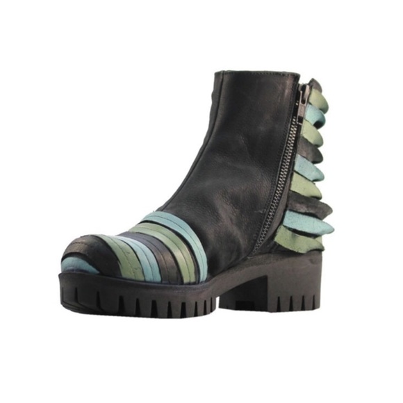 Papucei Leather Boots - Quality Made - In Good Condition. - Picture 5 of 10